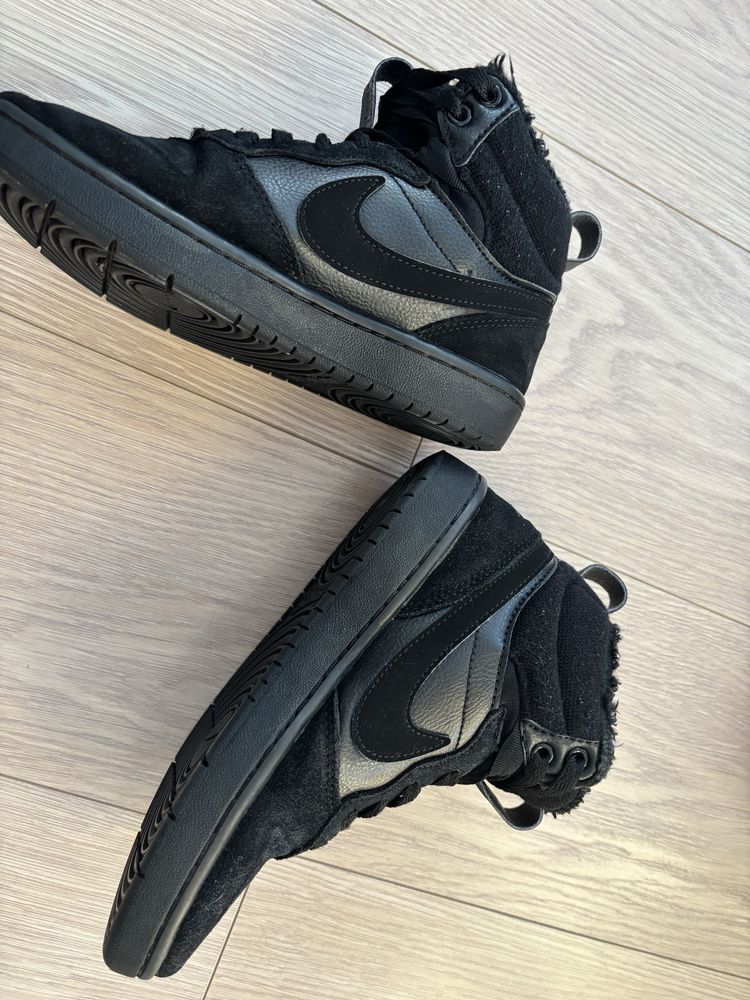 Маратонки 35,5 Nike