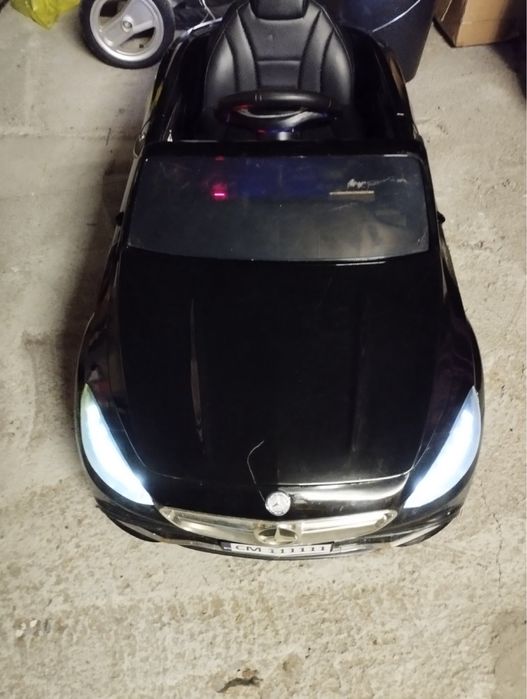 Детска акумулаторна кола Mercedes S63