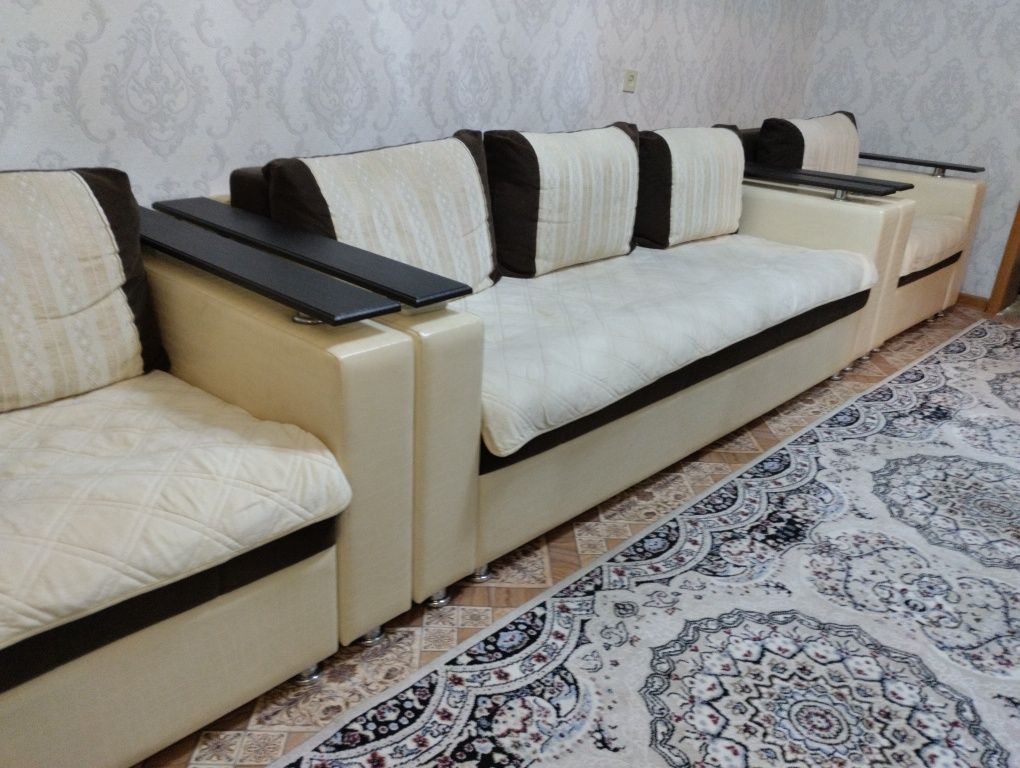 Продам диван -Тройка