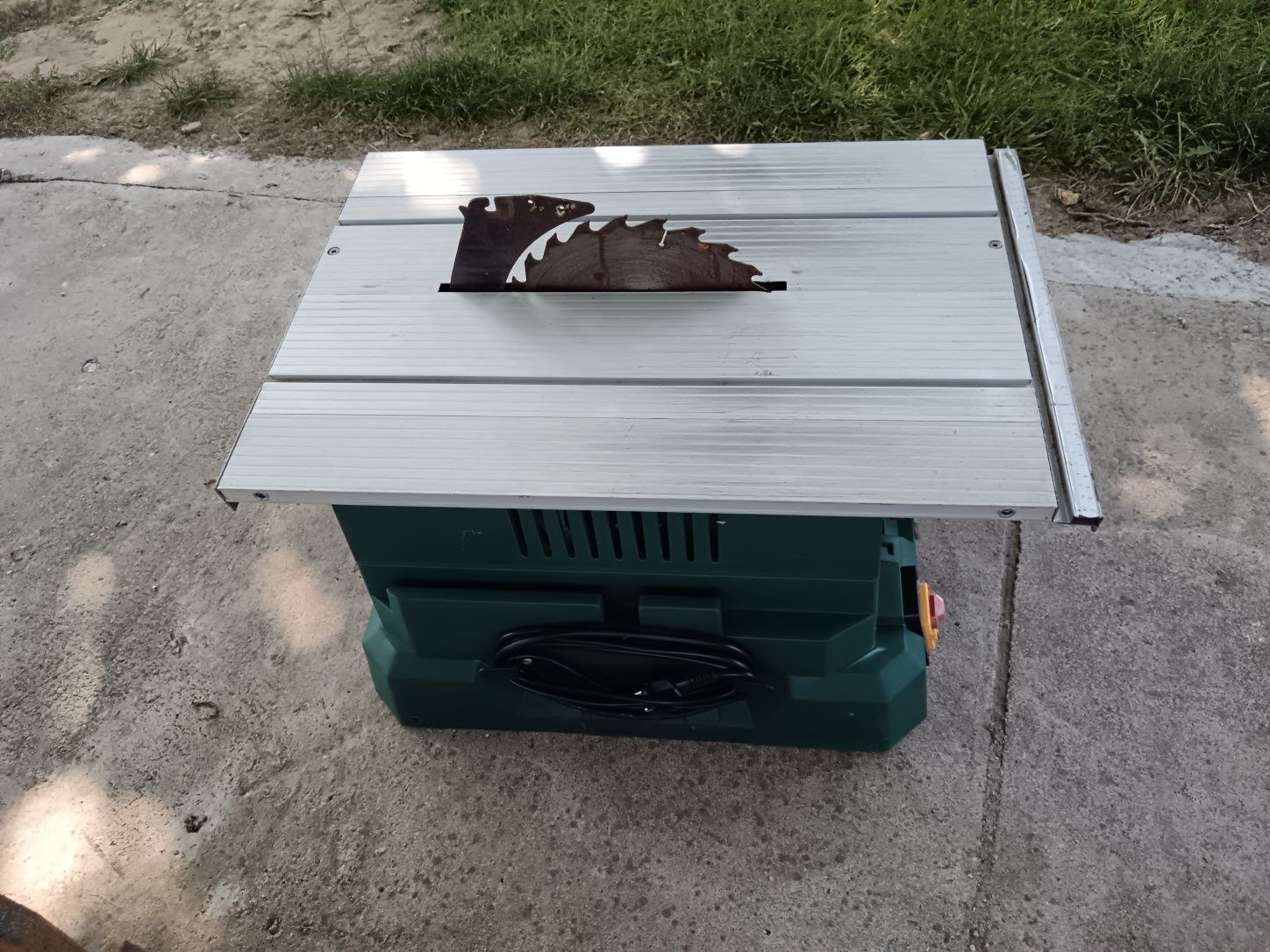 Circular cu masa, reglabil unghiular înălțime, PARKSIDE 2000W, DEFECT!