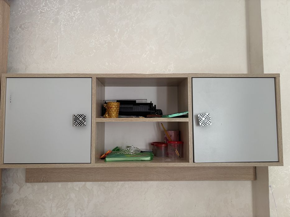 Книжный школьный шкаф