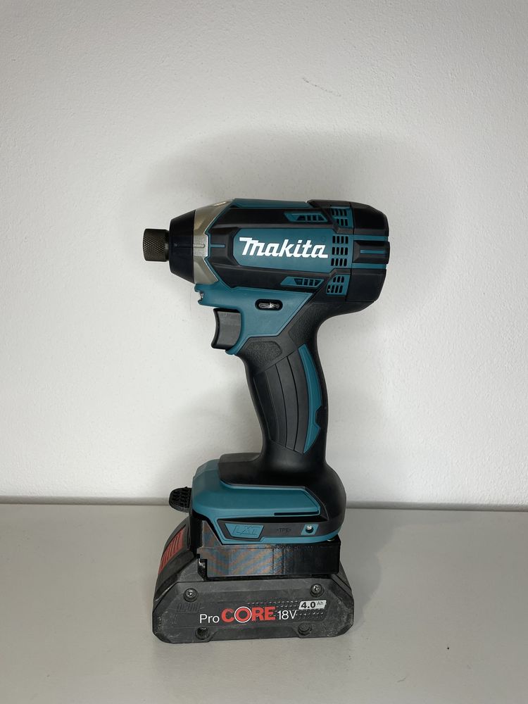 Adaptor baterii Bosch Professional la scule Makita LXT 18v