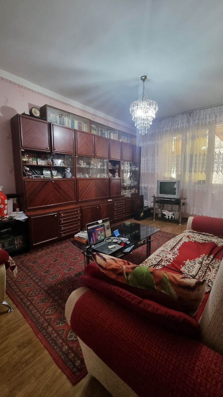 Чиланзар Ц  3/2/5. метро М.Улугбек