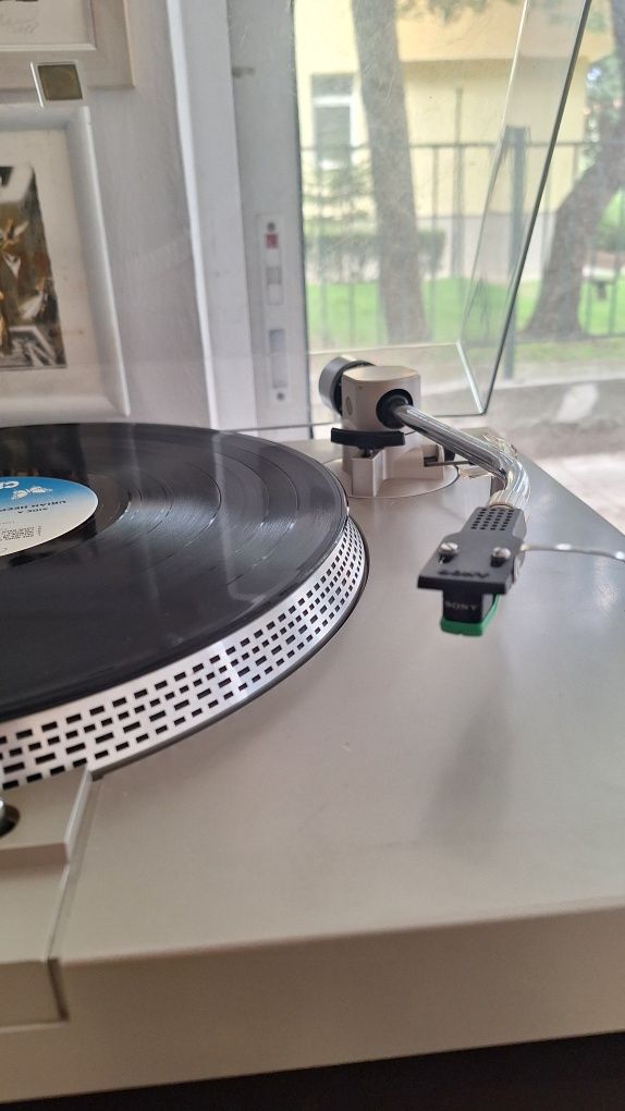 Продавам HI FI Апаратура Sony