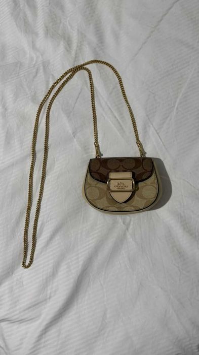 Женская сумка в хорошем состоянии