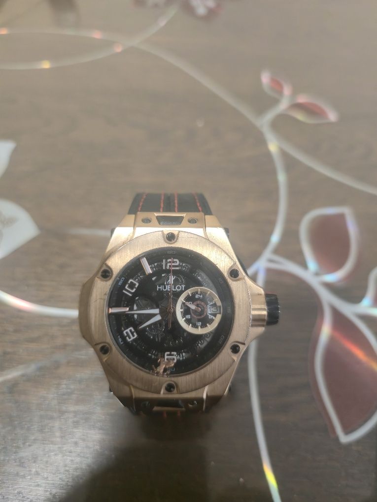 Продавам часовник HUBLOT BIG BANG limited edition