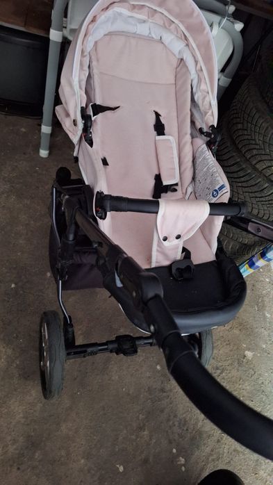 Vând cărucior bebeluși