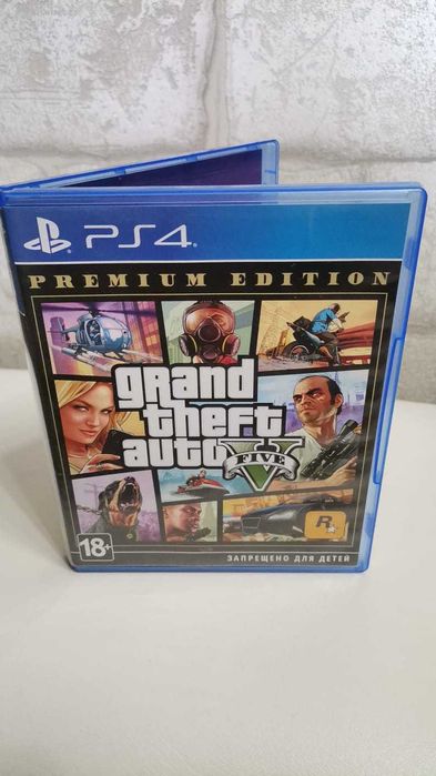 Продам диск с игрой GTA V PS4