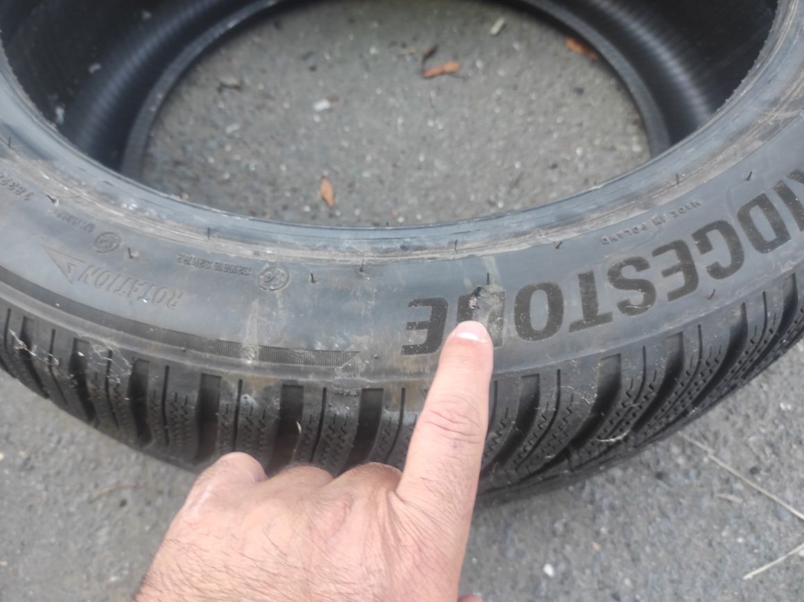 Продавам 1бр гума зимна BRIDGESTONE 295/40/R21 111V