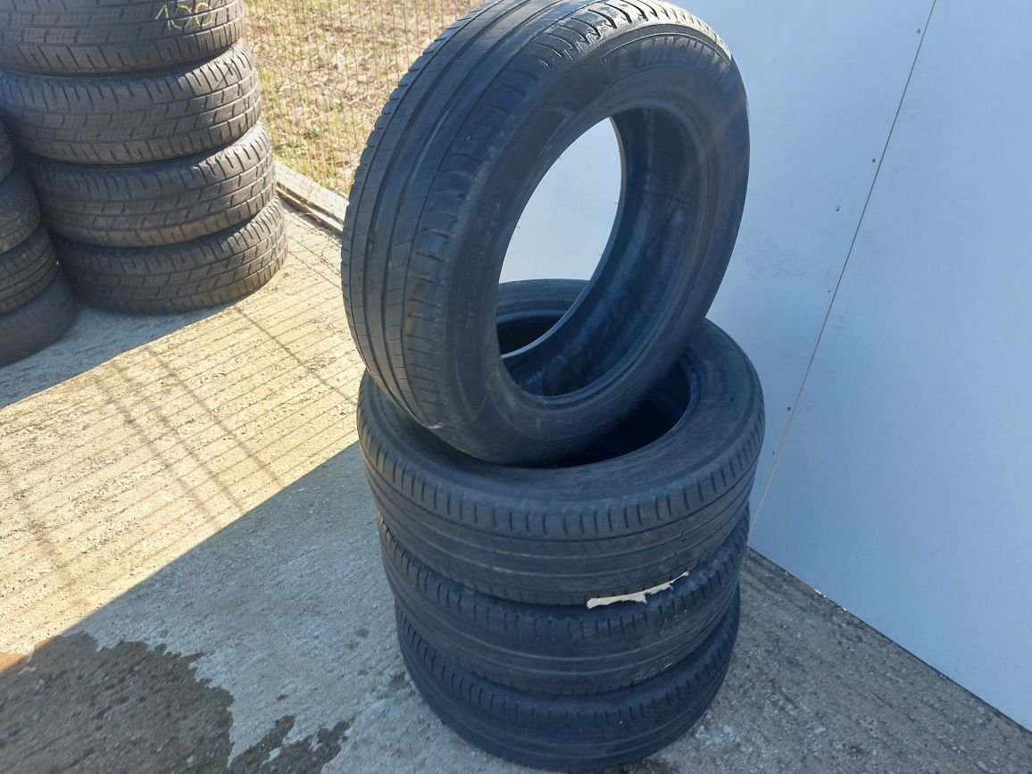 100 lei bucata! Set anvelope vara 215 60 17 Michelin