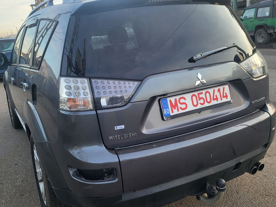 Mitibishi oulender 4x4 an2008