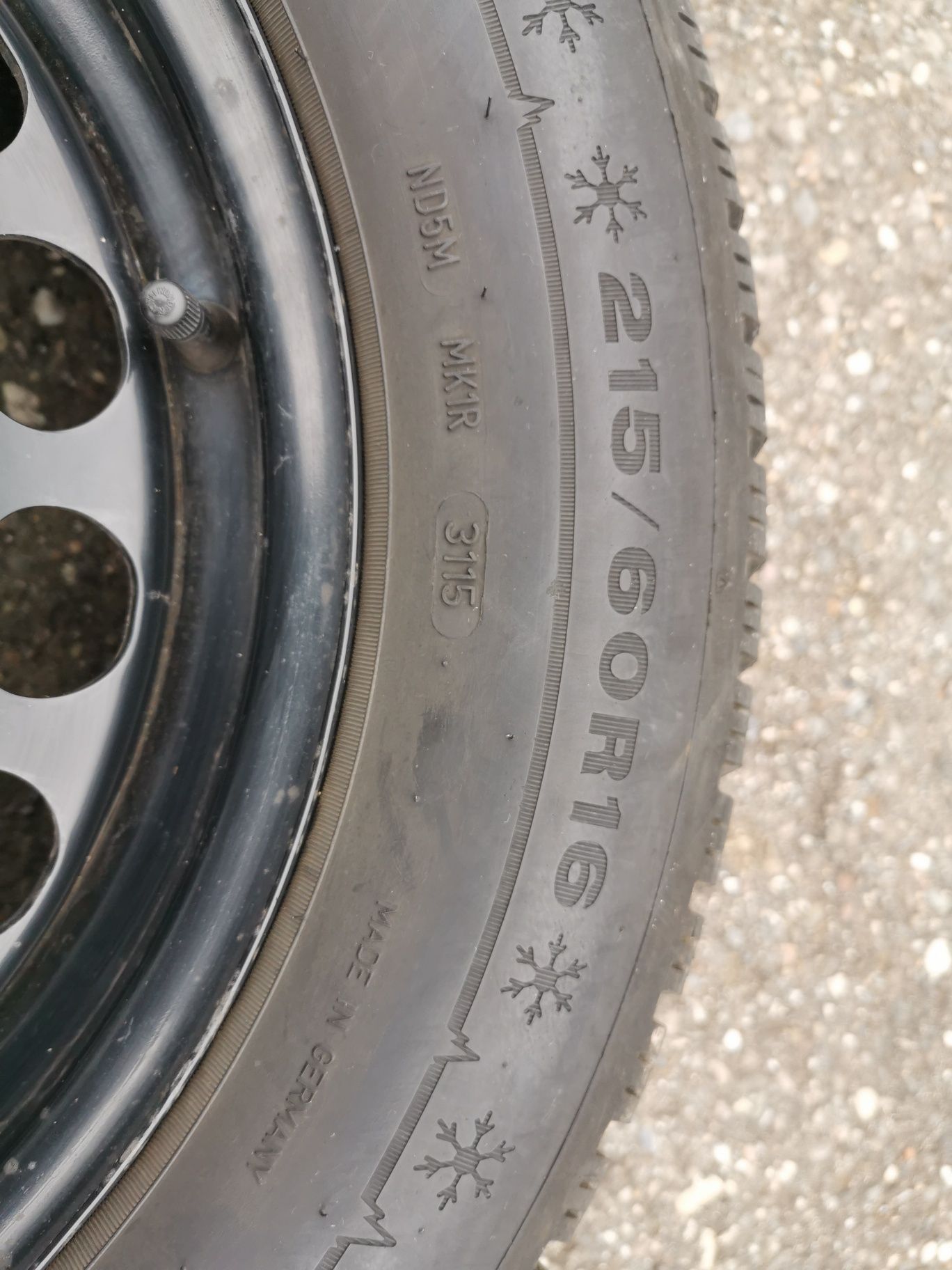 Anvelopa Dunlop 215 60 16 iarna