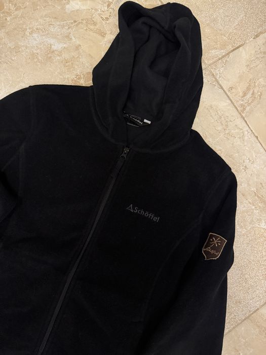 Bluza cu gluca Fleece Schoffel - oferta 50 lei