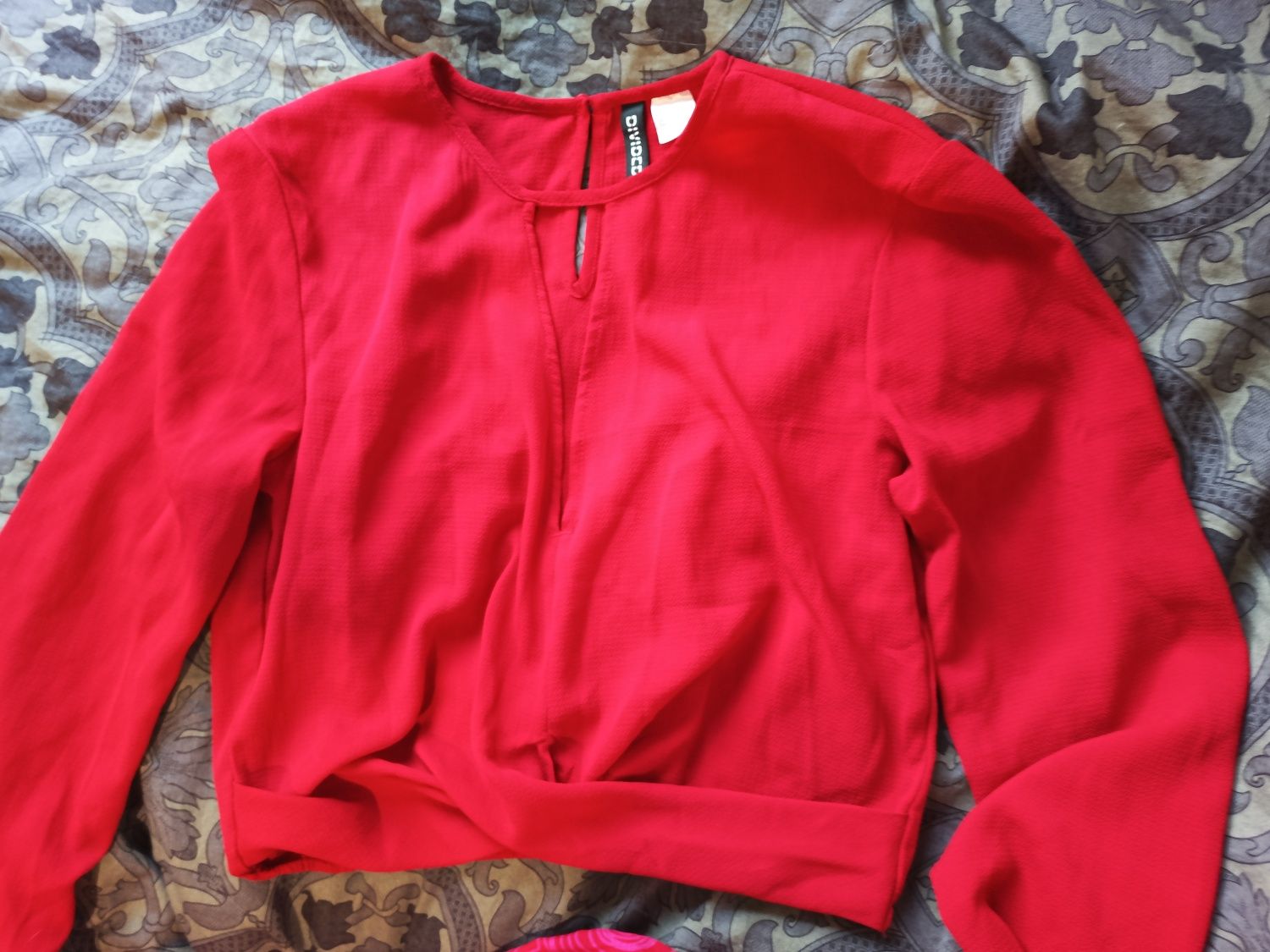 Елегантна червена блуза H&M