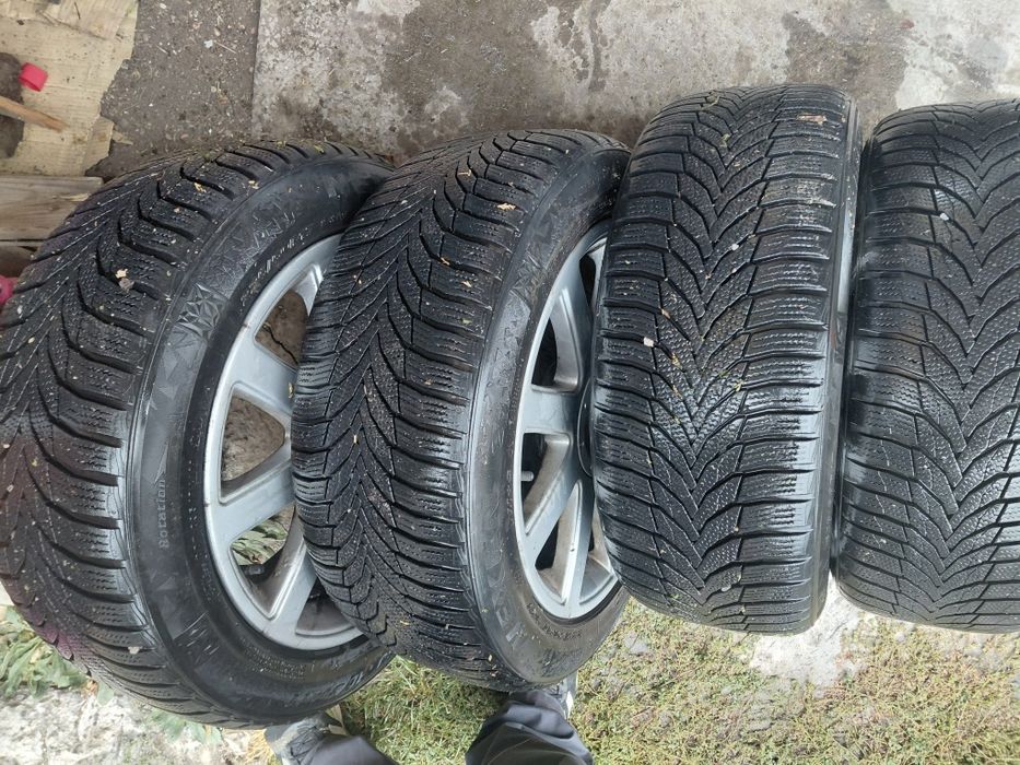 Зимни гуми с джанти 225/50R17