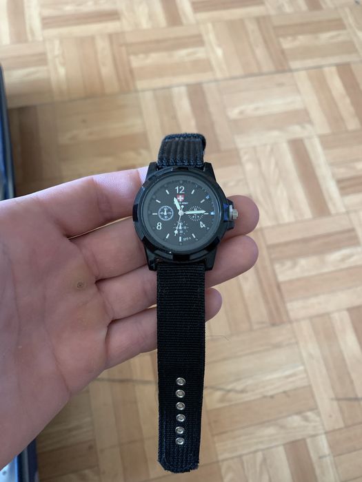 Новые Швейцарские часы