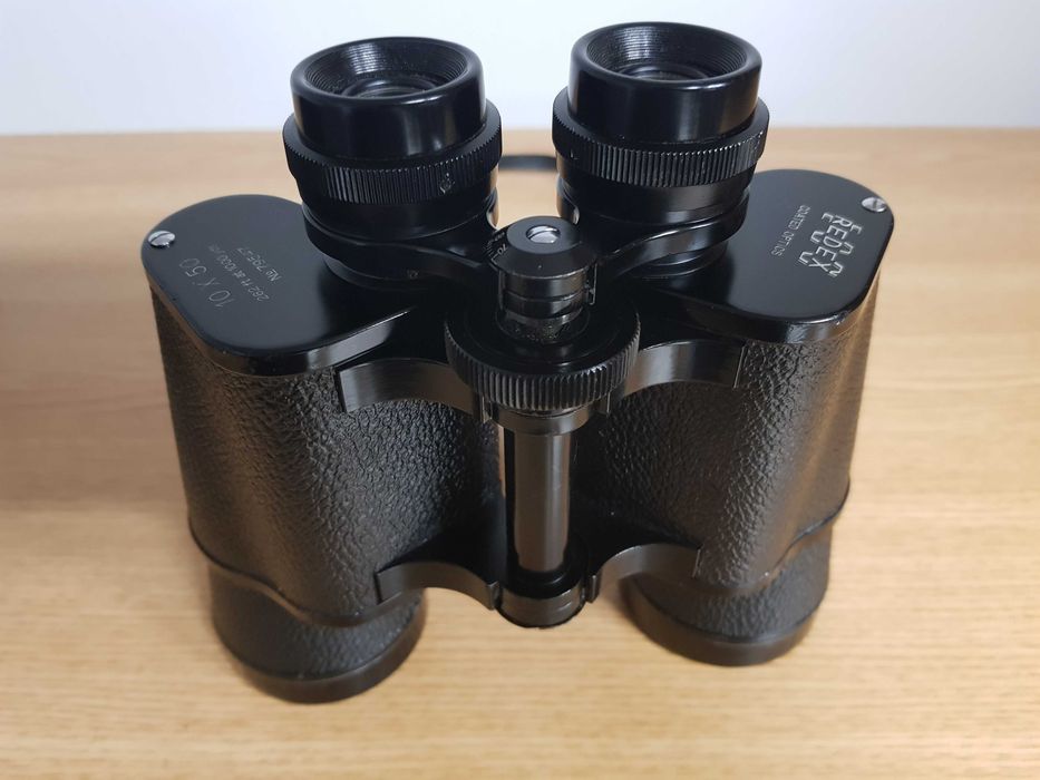 Binoclu Redex cu etui, 10 X 50
