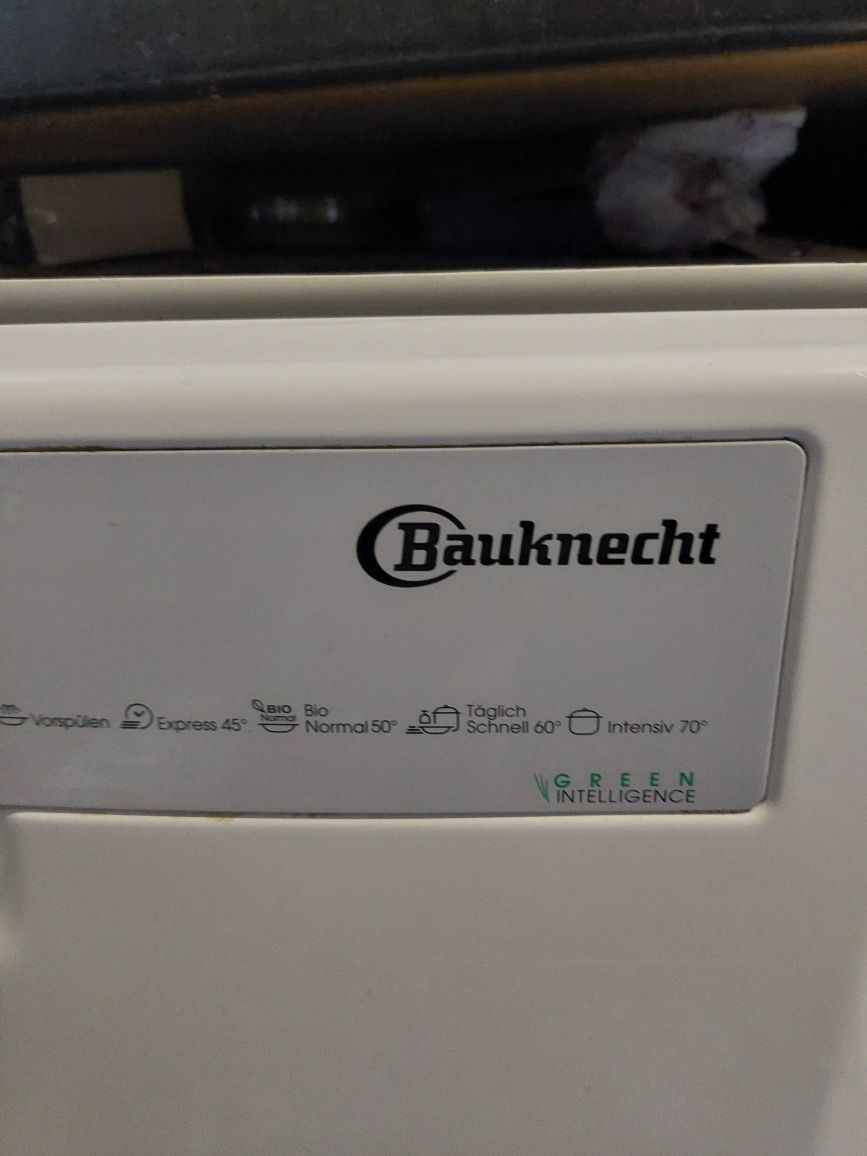 Съдомиялна Bauknecht
