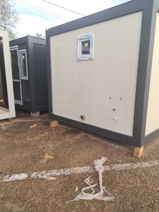 Containere, grup sanitar, vitrina, birou, vestiar, dormitor, bucătărie