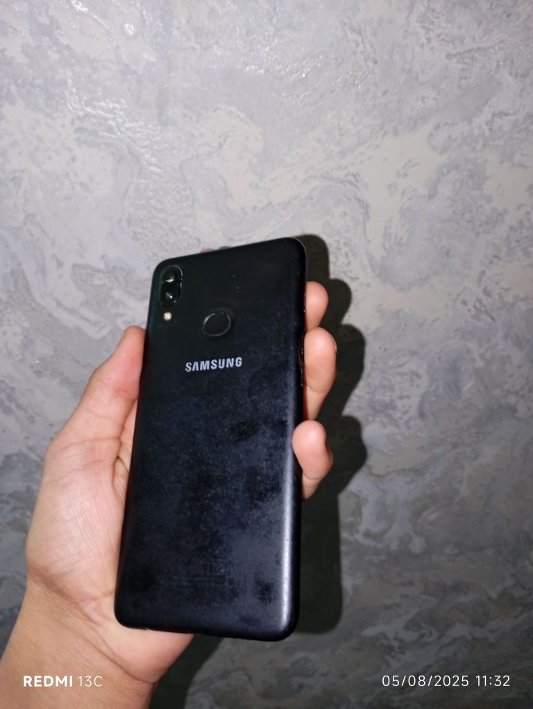 Samsung A10s srochna sotiladi oqib tel qlila