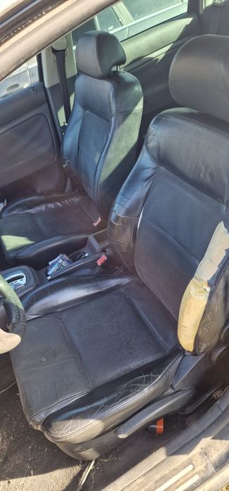 Vand passat b5.5 pt piese 2.0 benzina