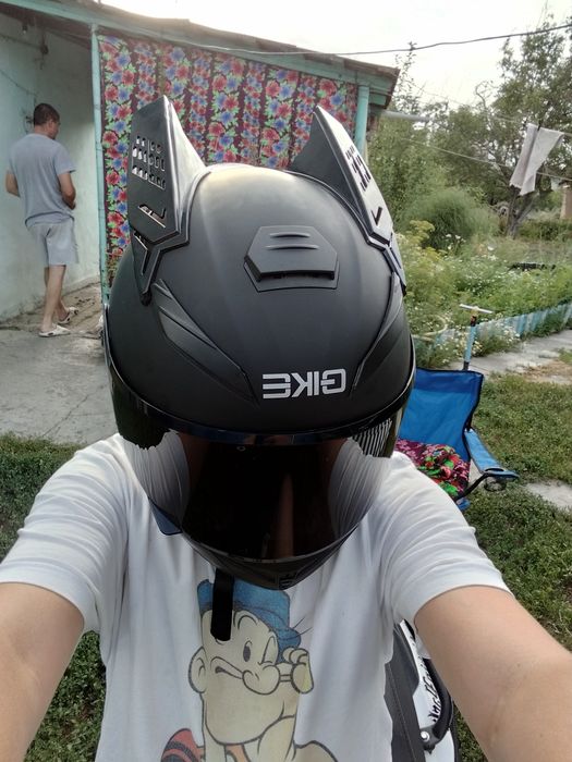 Мото- шлем новый