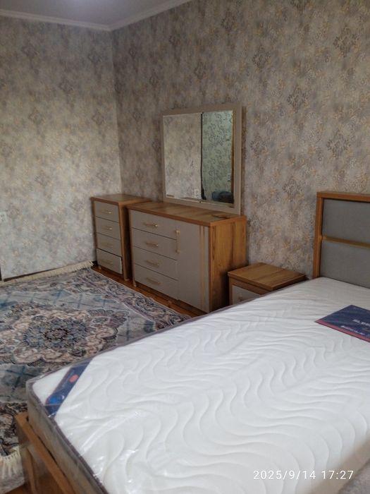 Продаётся Яшнобод Рисивый 2/2/4.этаж.54кв.мКом