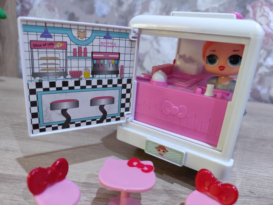 Разнообразни детски играчки