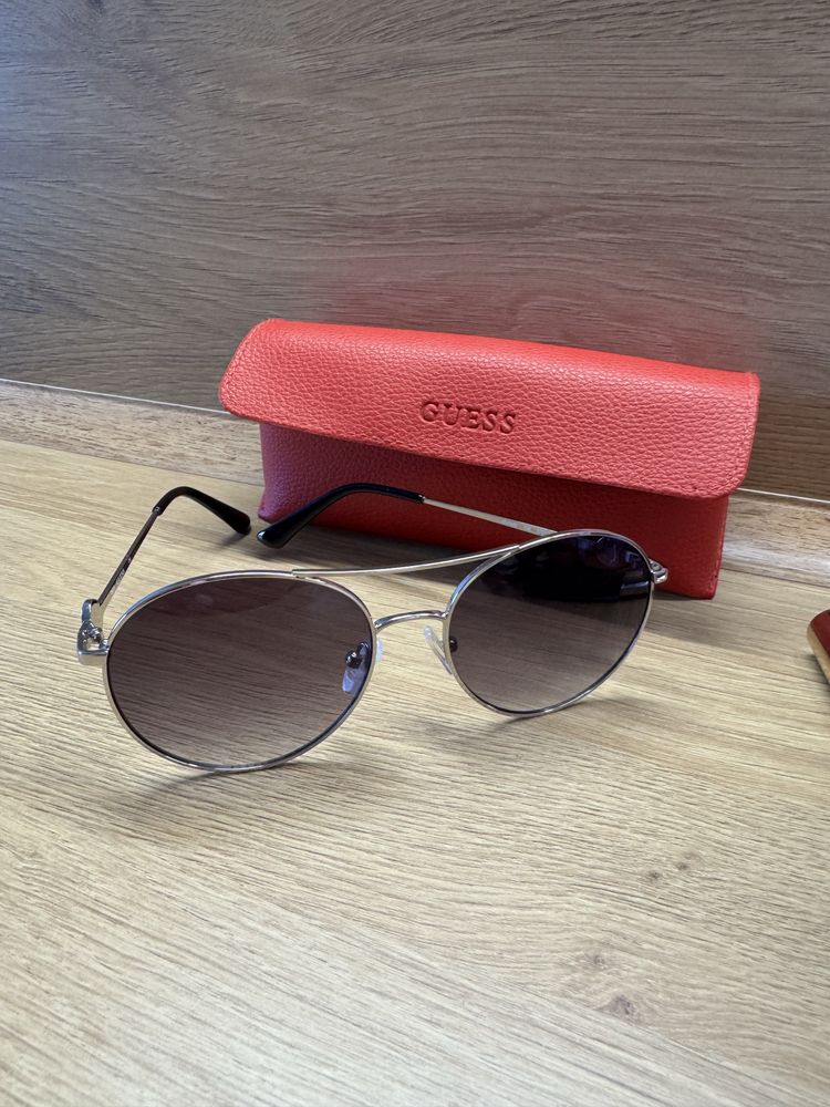 Слънчеви очила Guess