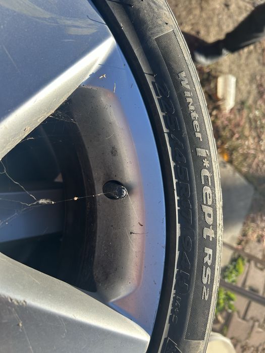 Jante wv pe 17 cu anvelope de iarna