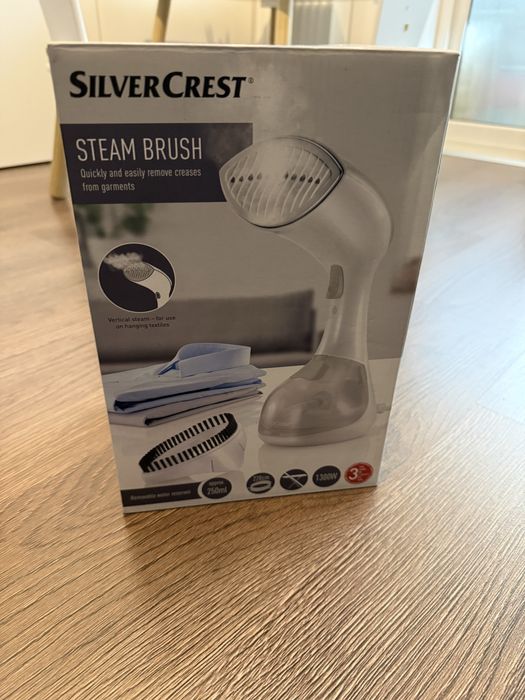 Fier de calcat vertical nou