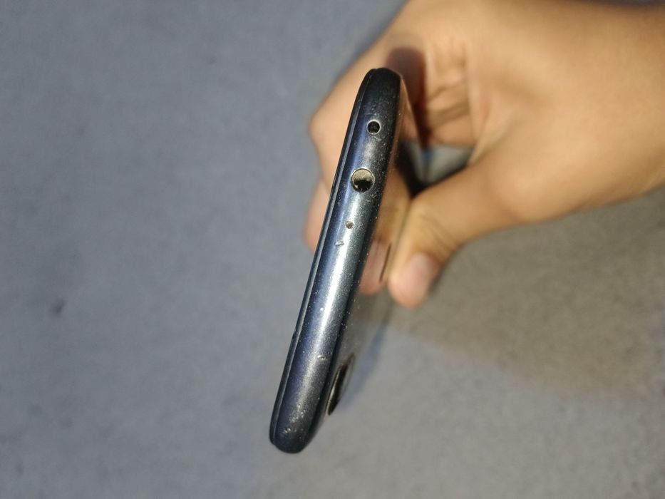 Srochno sotiladi Redmi 7