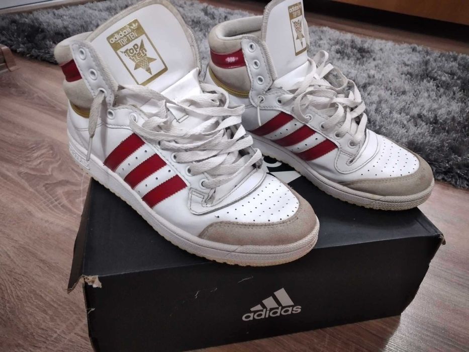 vand adidasi tip gheata ADIDAS