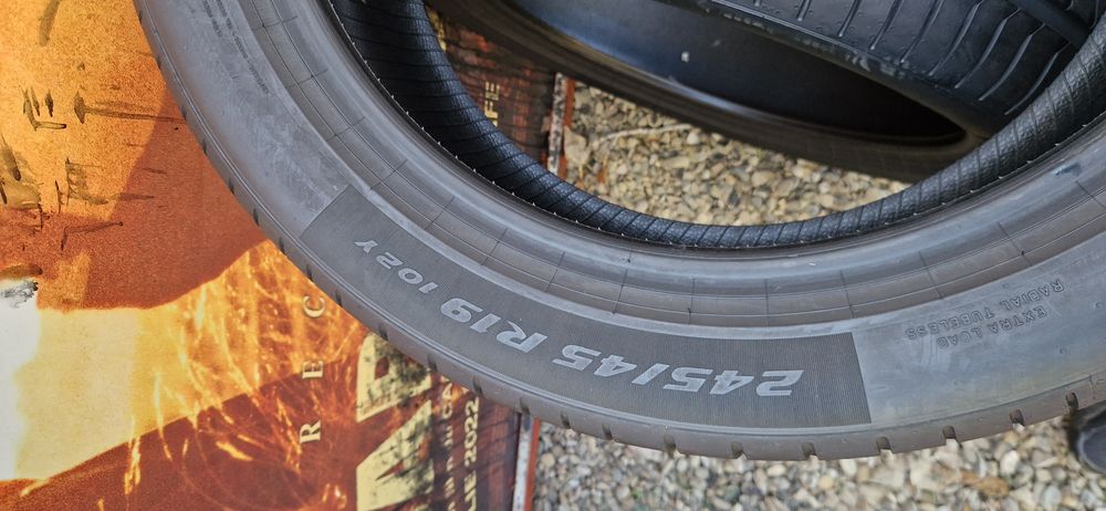 1 ANVELOPA ca noua Pirelli 245 45 R19 de vara. Dot 2025