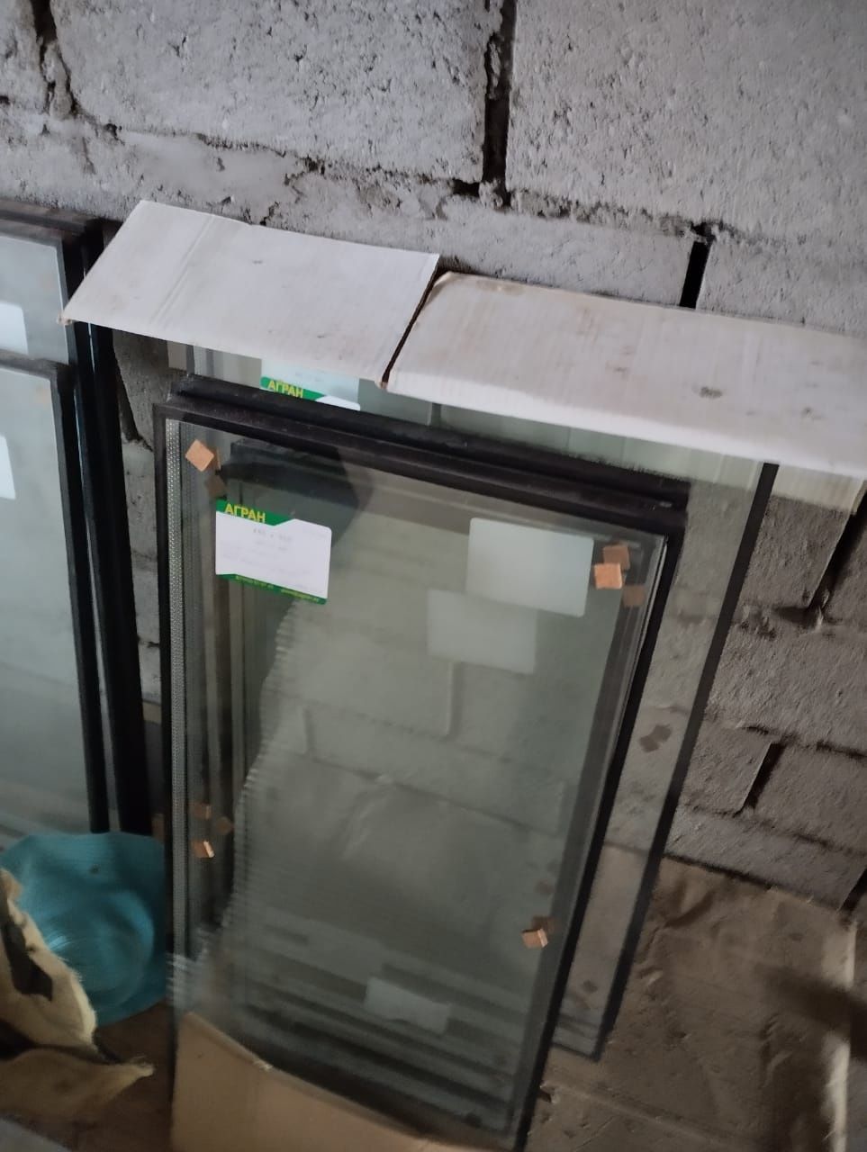 Продам окна пластиковые окна со стеклами НОВЫЕ