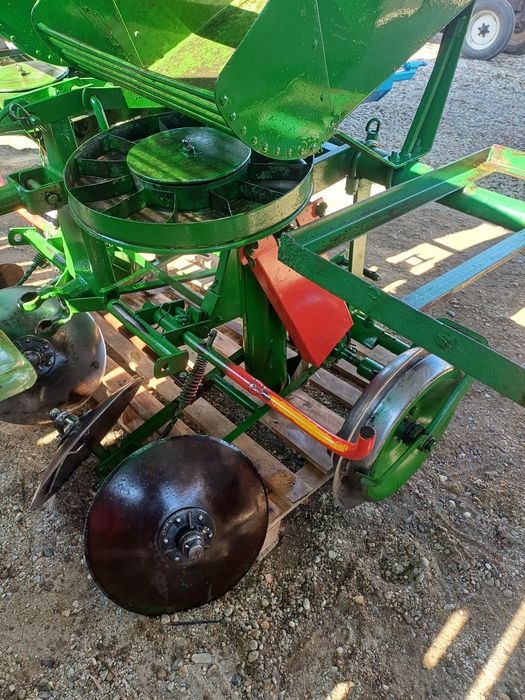 Mașina plantat cartofi cu colți hassia