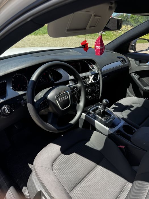 Audi a4b8 an2011 manual