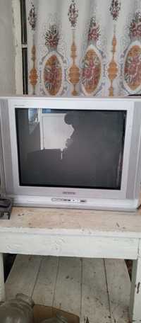 Телевизоры Самсунг и Ройсон продаются по 150000 сум