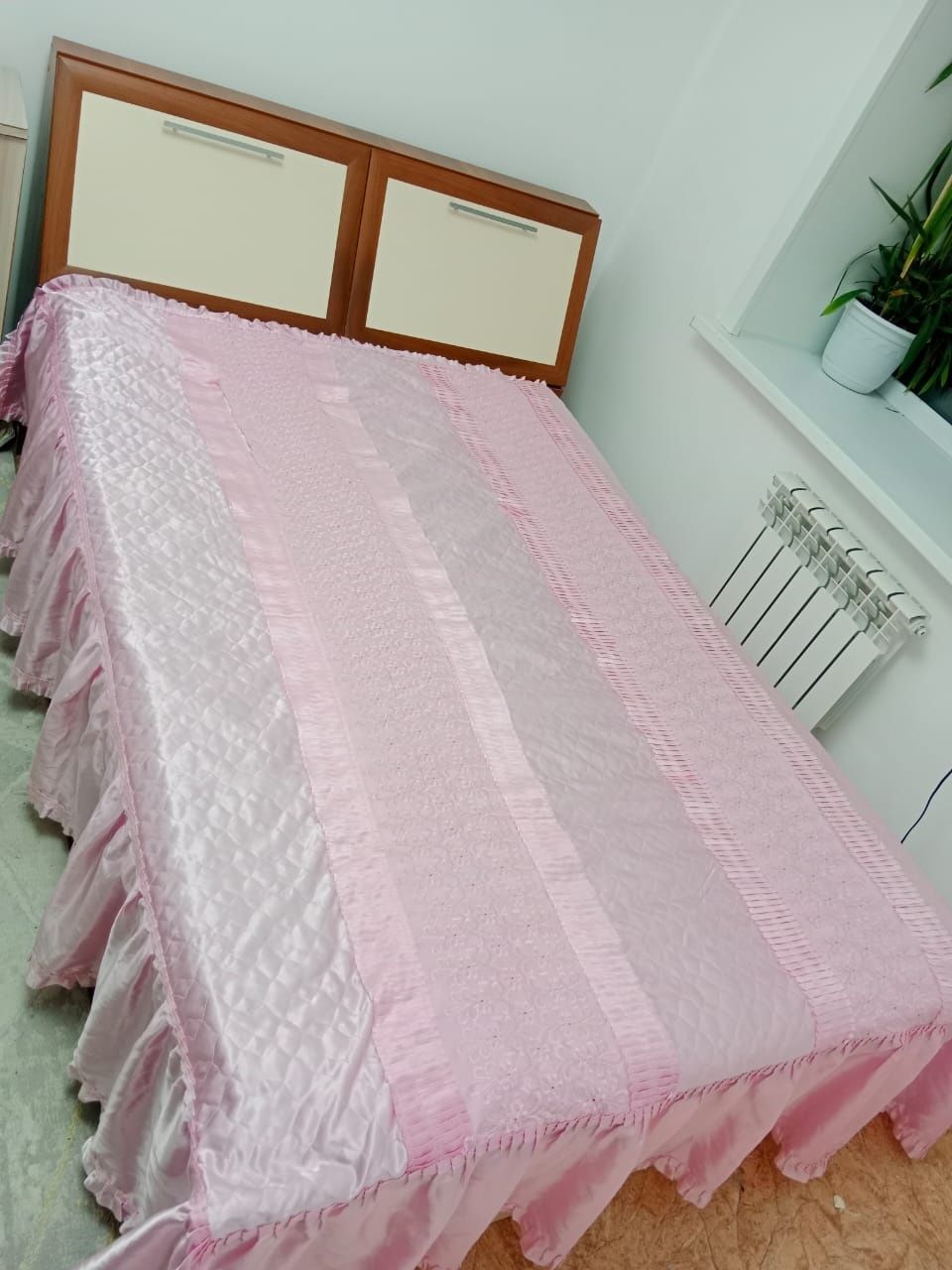Продам двухспальную кровать