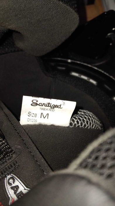 Каска CABERG Justissimo