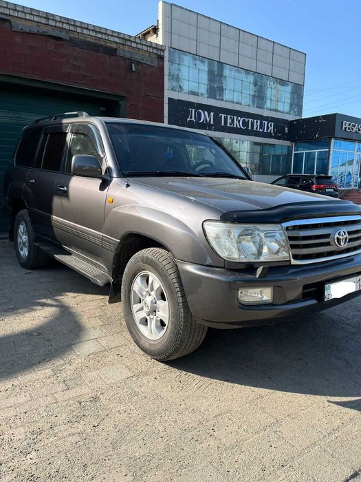 Продам Toyota Land Cruiser 2005 г.в в хорошем состоянии .