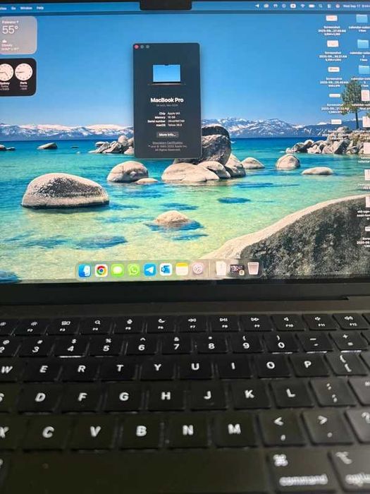 MacBook Pro de 14 inch, model lansat în 2024
