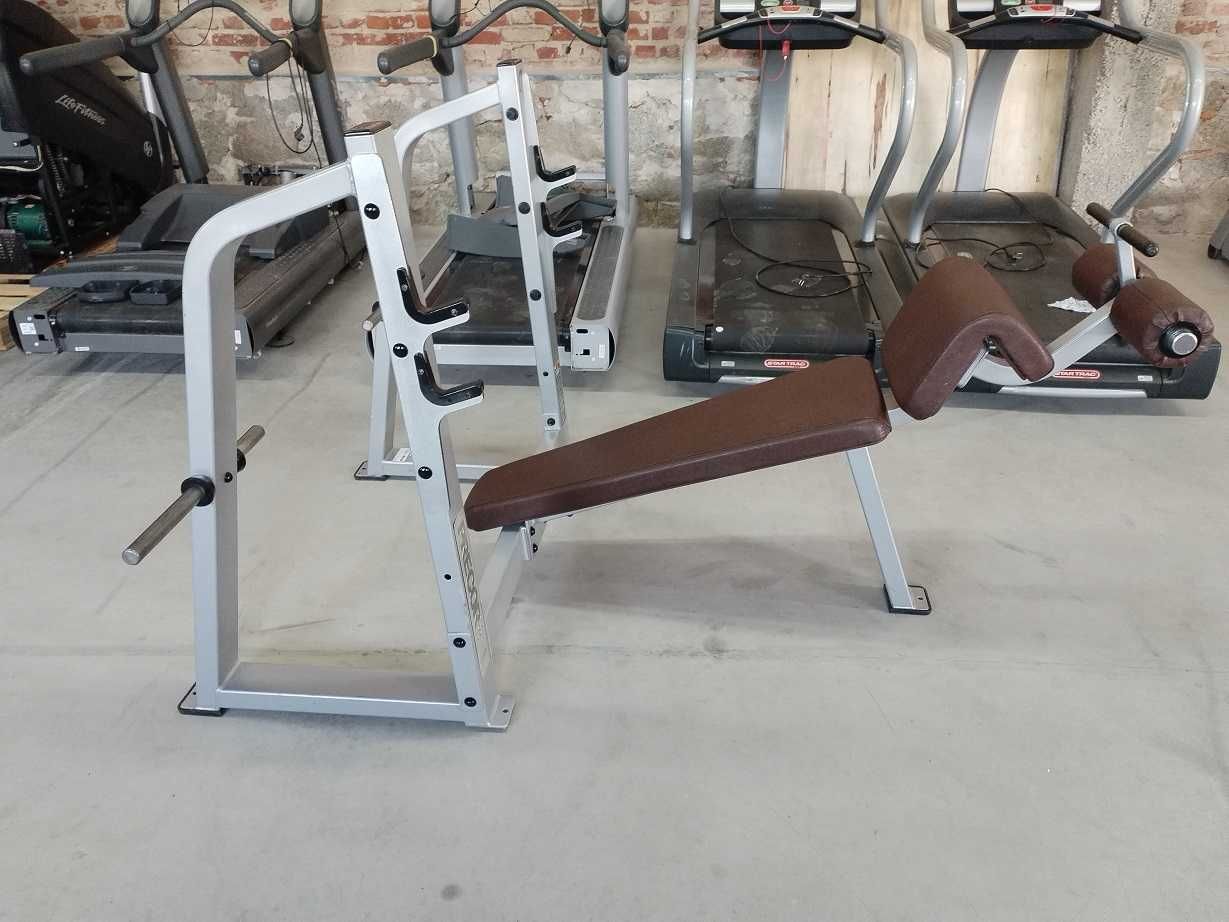 Precor Лежанка с обратен наклон
