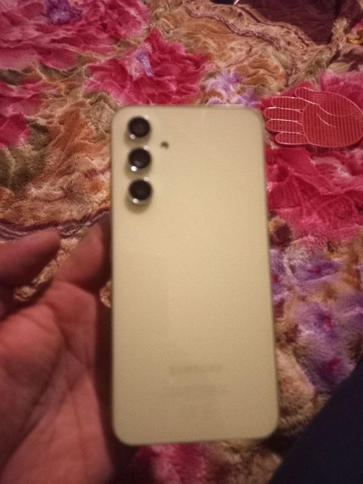 Samsung A54 8/128 ideal