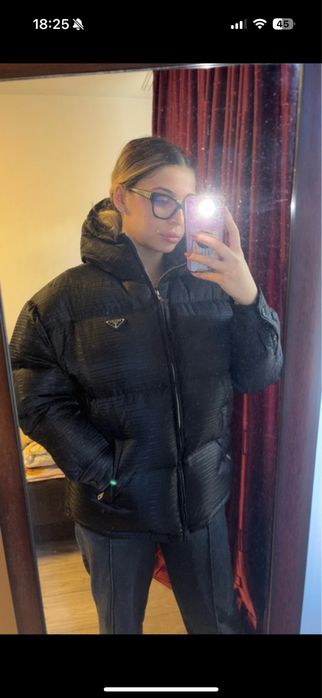 Geaca prada marimea s