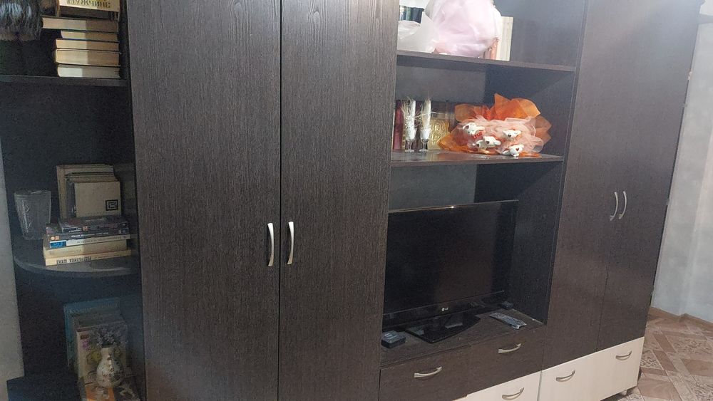 Продам  стенку-горку.