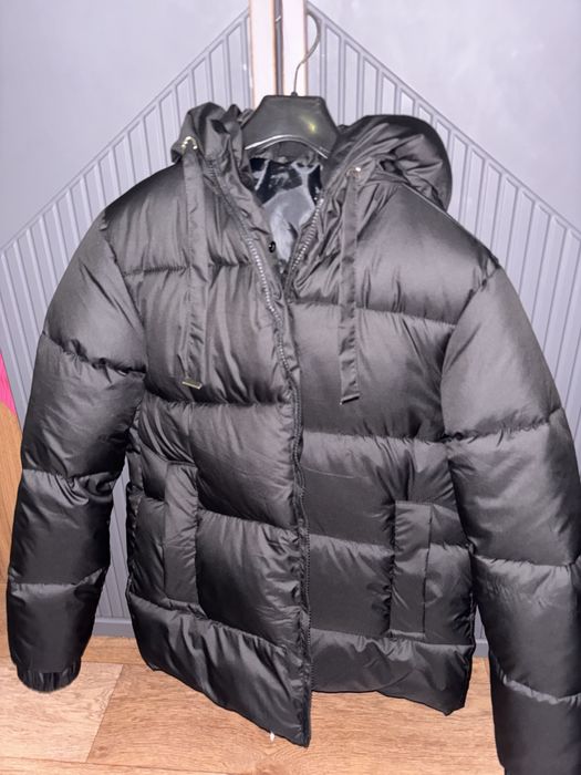 Продам женскую куртку