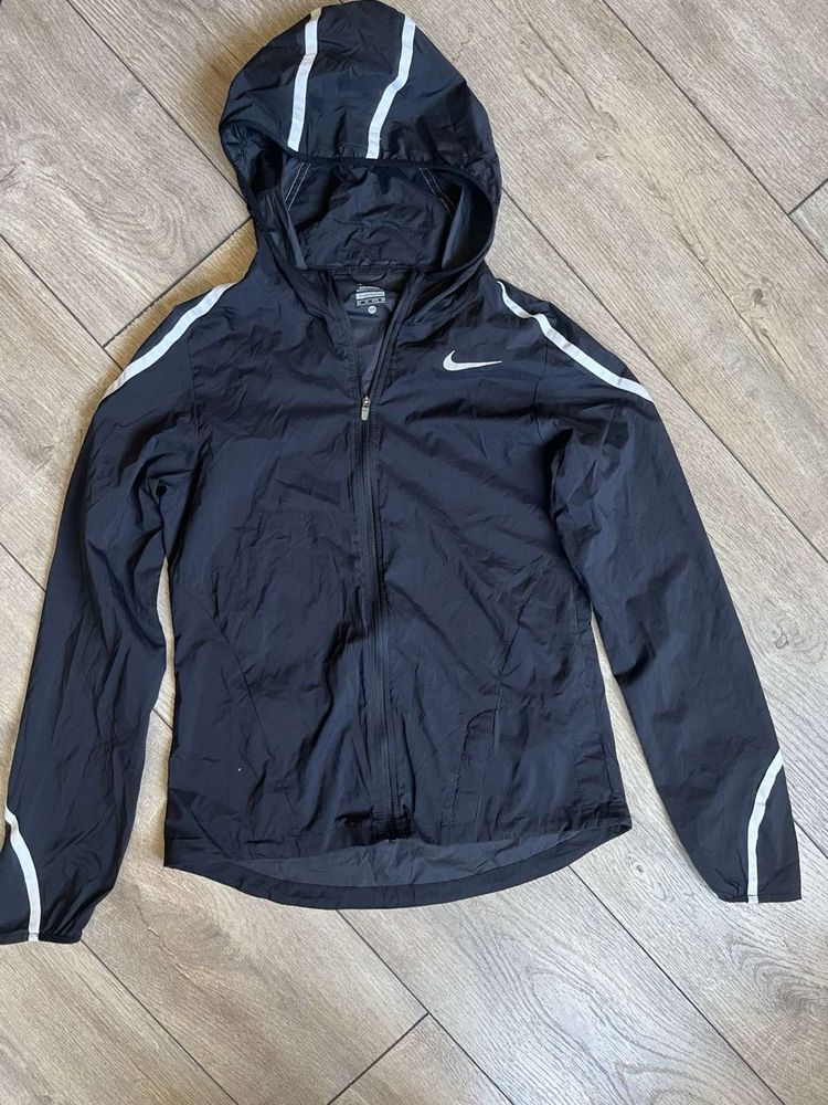 Дамско спортно яке/ Nike XS