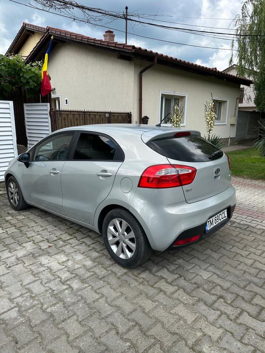 Vand Kia Rio an 2013