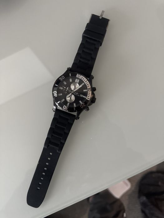 Часовник INVICTA